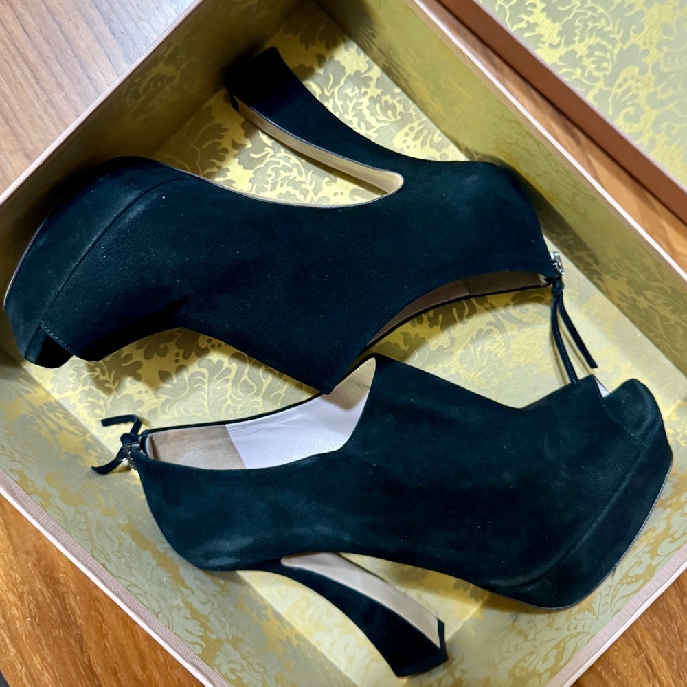 Miu Miu Black Suede Peep Toe Platform Booties Curved Heel EUC 40.5 41